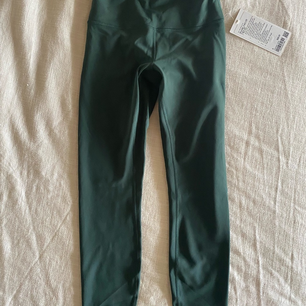 Lululemon Wunder Train HR Tight 25" *NO pockets* In Legacy Green NWT